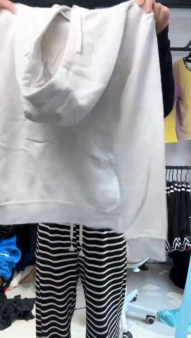 2234 编码  瑕疵直播间过款为准 尺码155 S