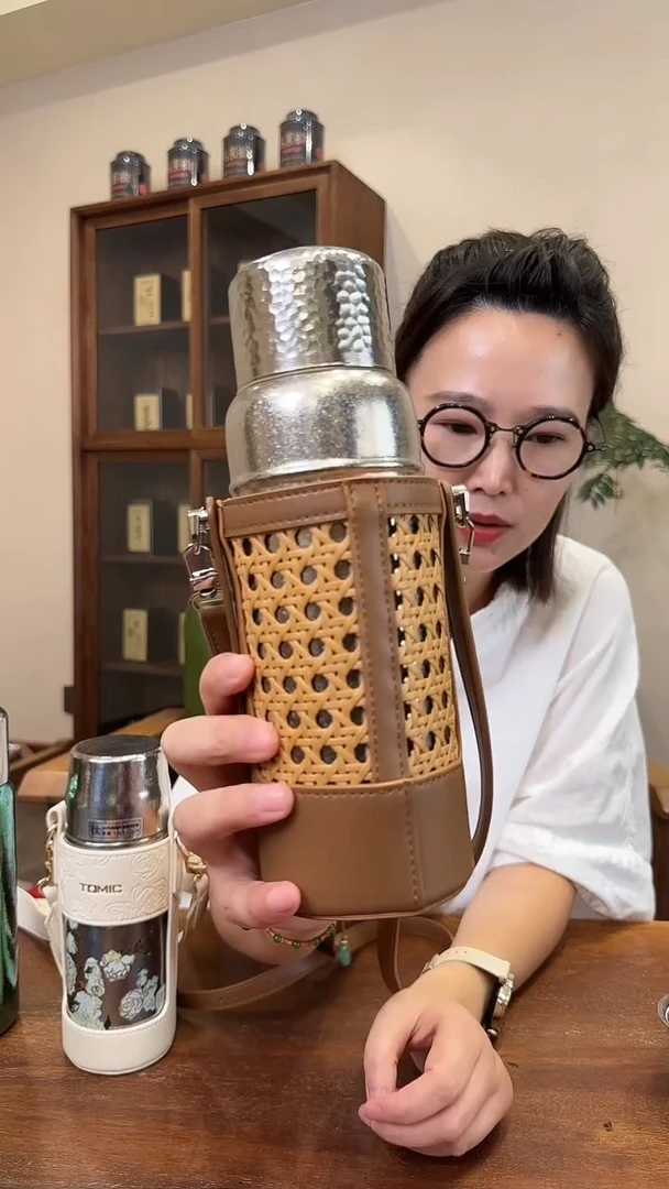 600毫升本色银纯钛+编织杯套