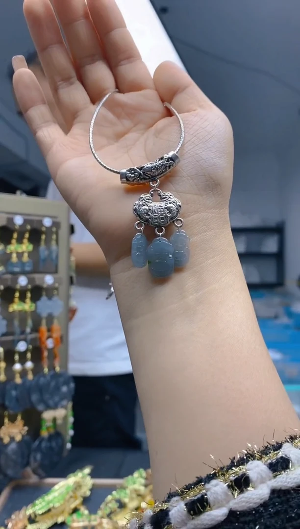 【闪购商品】翡翠耳饰银S925镶嵌186翡翠锁骨链