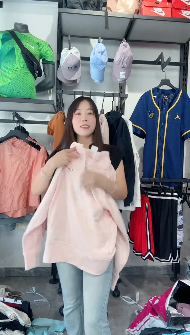 1670 编码 瑕疵款直播间过款为准 尺码M