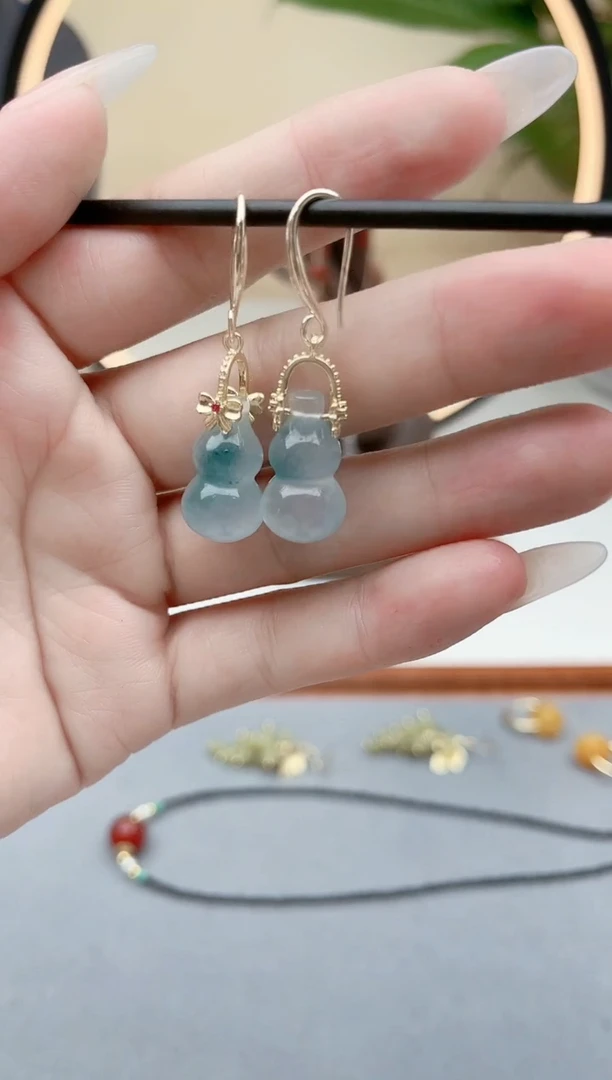 石英质玉（天山翠）银S925镶嵌耳饰00葫芦蓝水飘花