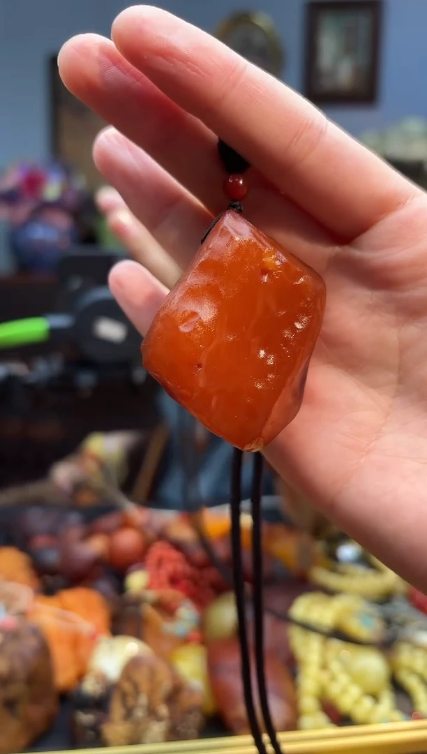 蜜蜡颈饰未镶嵌吊坠
