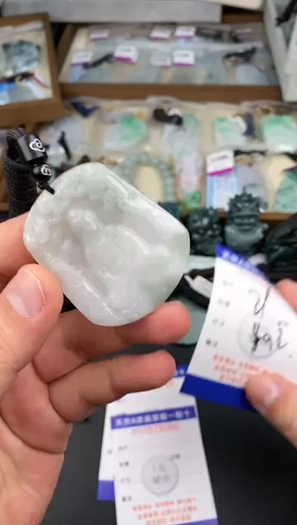 【闪购商品】翡翠颈饰未镶嵌  天然翡翠，一物一图