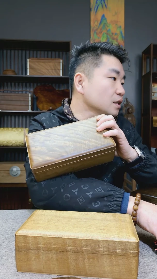 金丝楠大***?金丝楠木文房手捧盒