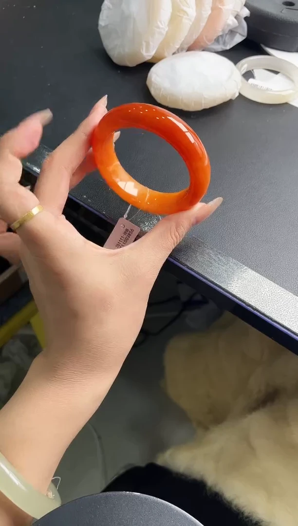 未镶嵌手镯石英质玉j189-HHB53+