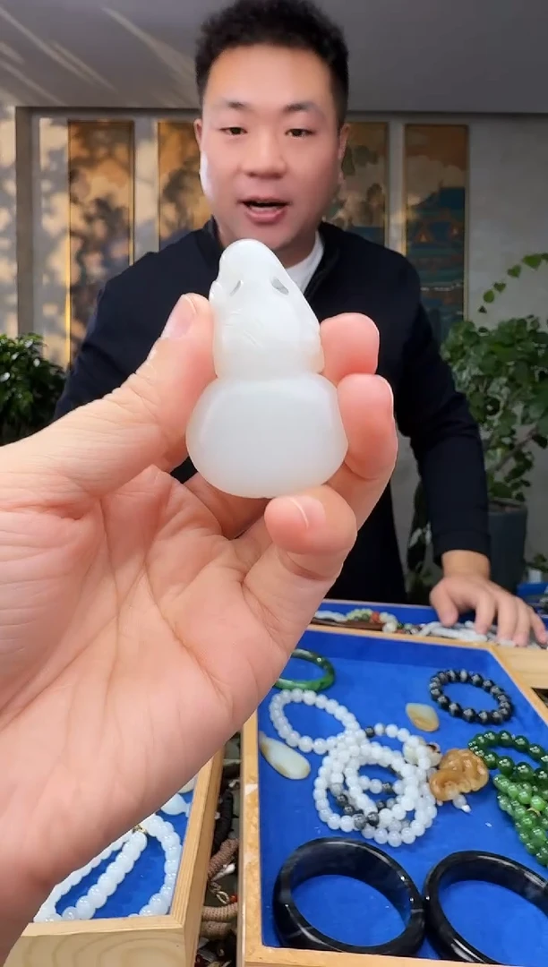 未镶嵌和田玉挂件拍一发一