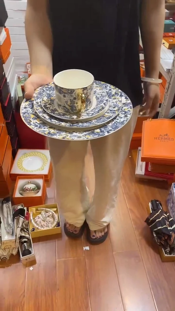 杯鸿辉家品牌瓷器，京东包邮！