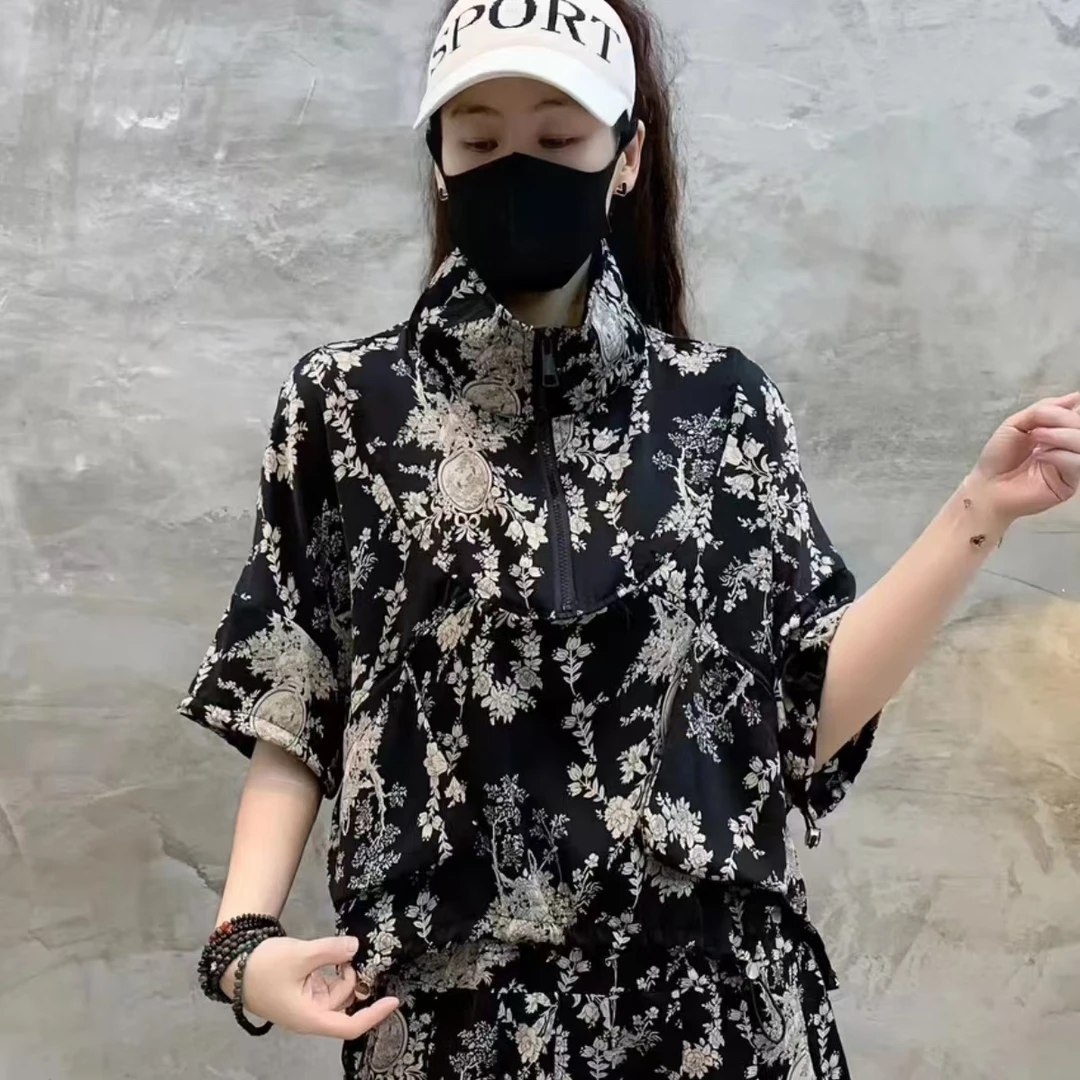 2025新款时尚显瘦洋气百搭休闲半袖薄款宽松印花气质上衣