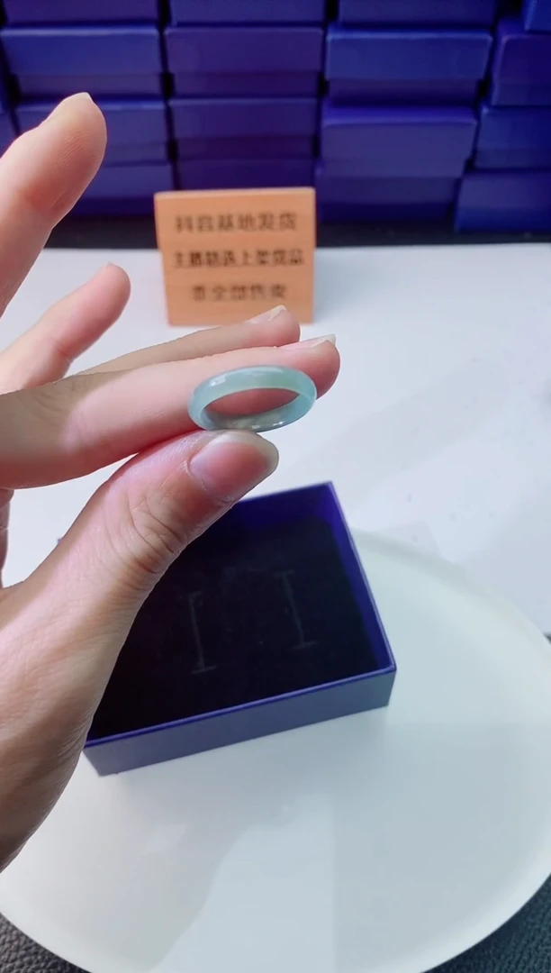翡翠未镶嵌颈饰1111111111