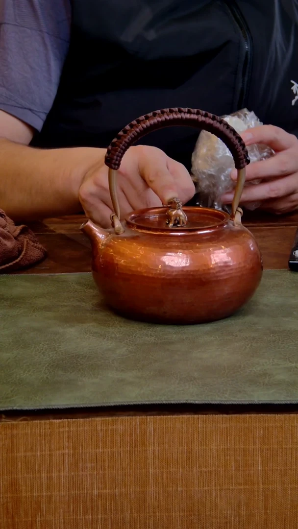 关西铁瓶紫铜狮子