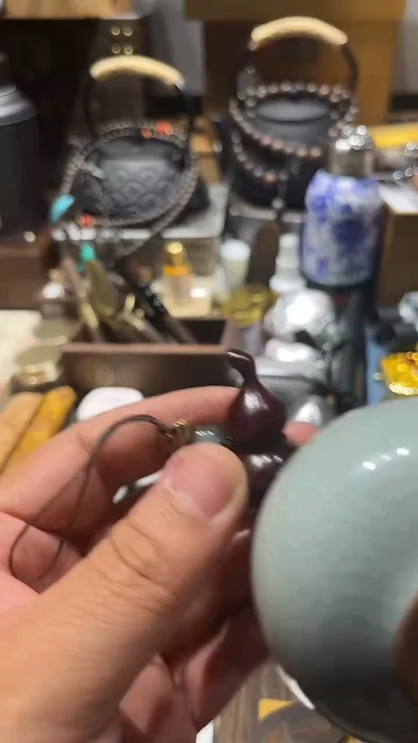 瓷片闪购商品 如图所示