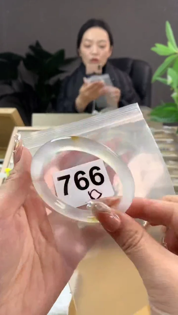 【闪购商品】玛瑙/玉髓手镯未镶嵌766