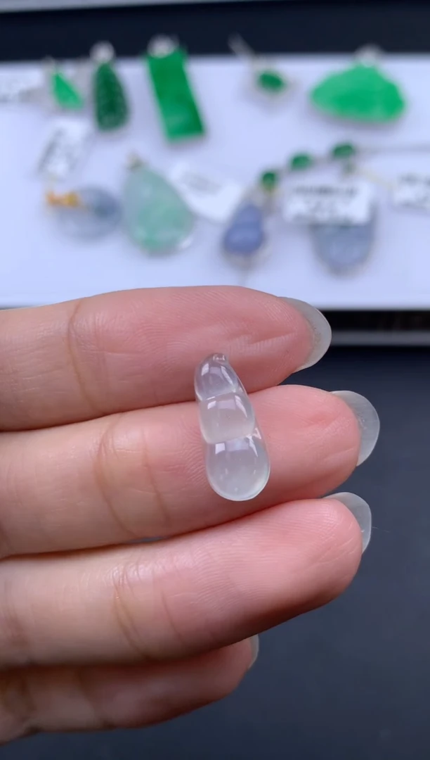 未镶嵌定制翡翠翡翠