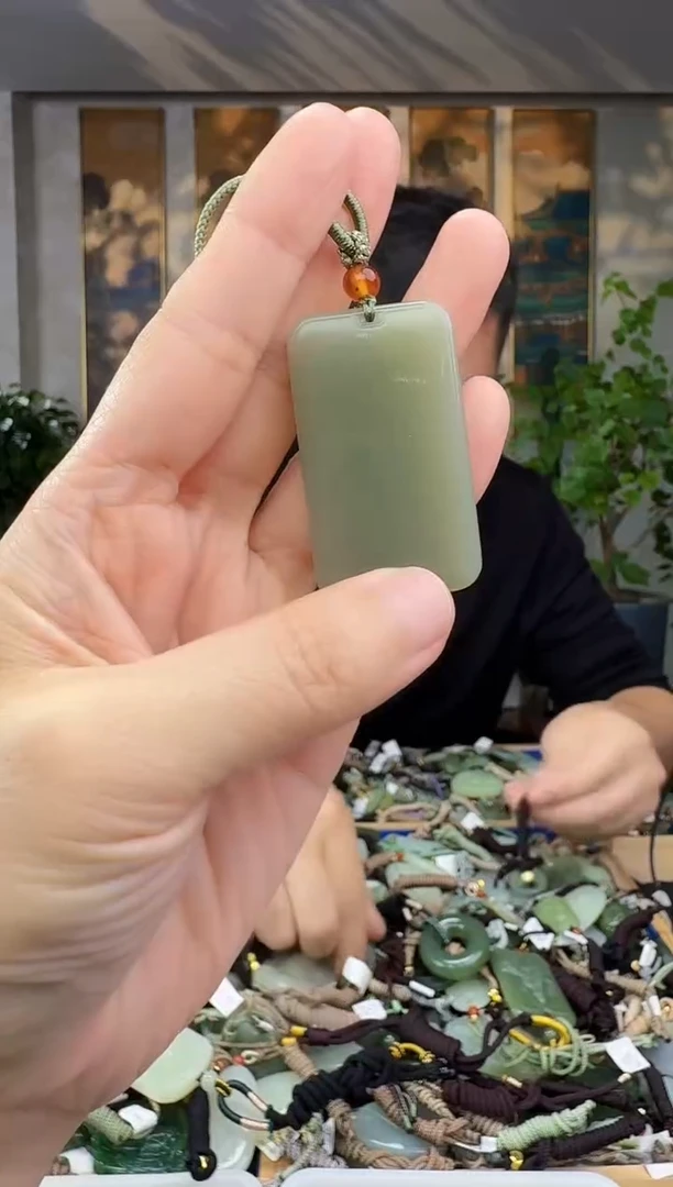 未镶嵌和田玉挂件拍一发一