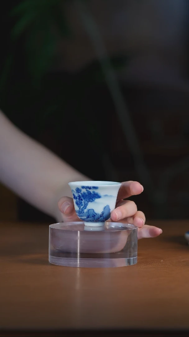 青花银刻松闻香杯