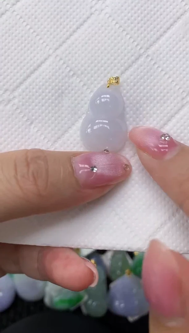 翡翠18K金镶嵌颈饰1111111111