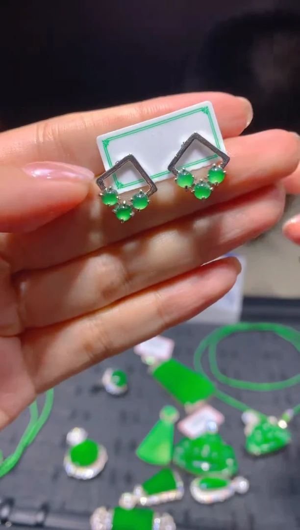 未镶嵌定制翡翠355多样性发货（发其一）