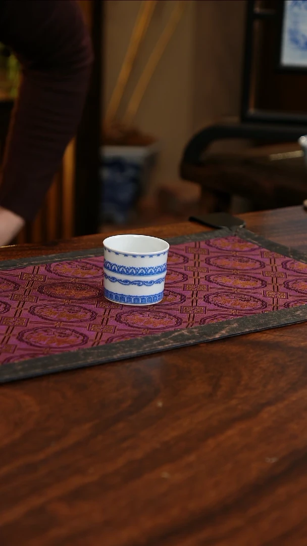 【闪购商品】织绣点工宝相竹节杯