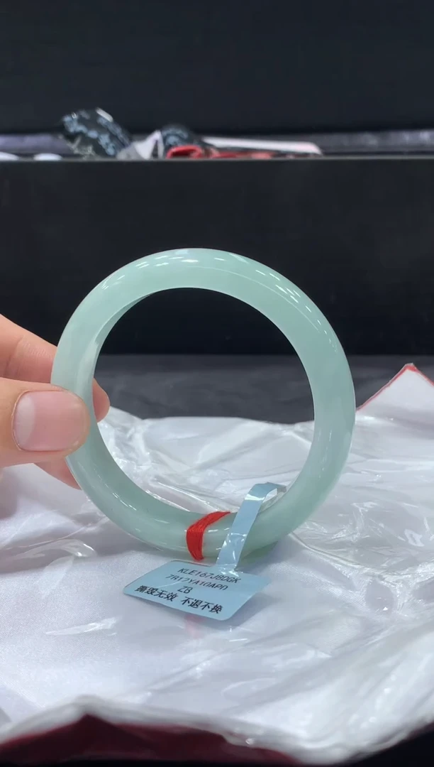 未镶嵌手镯翡翠翡翠手镯