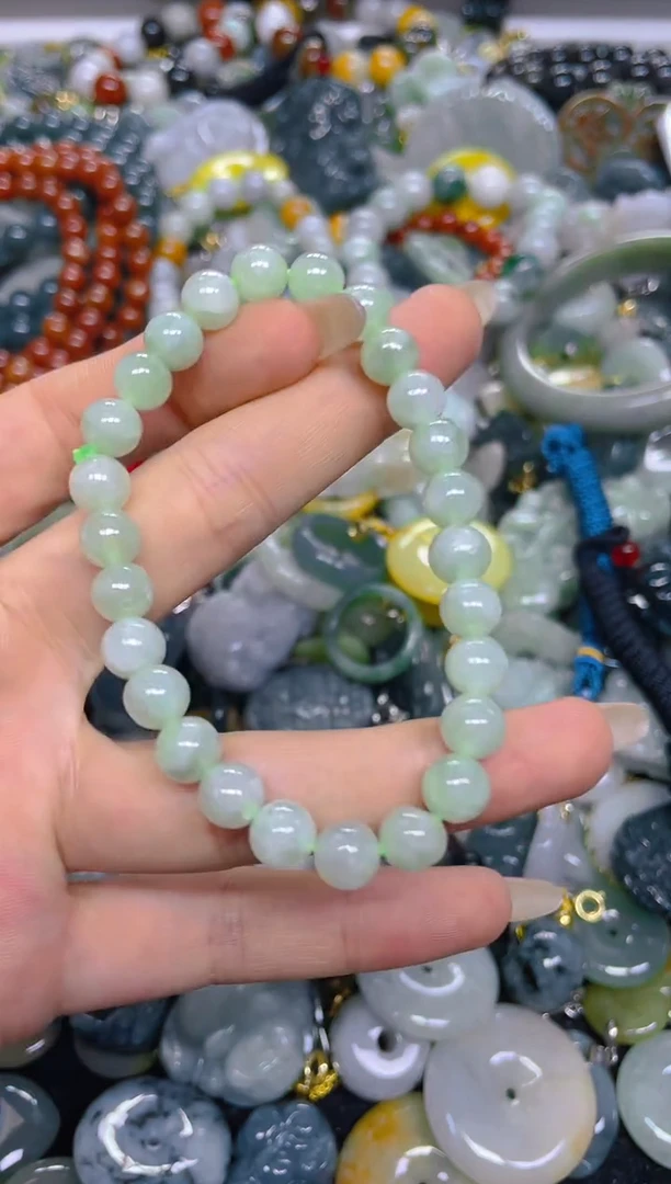 颈饰未镶嵌翡翠7MM/ Q /翡翠A货，一件也是批发价