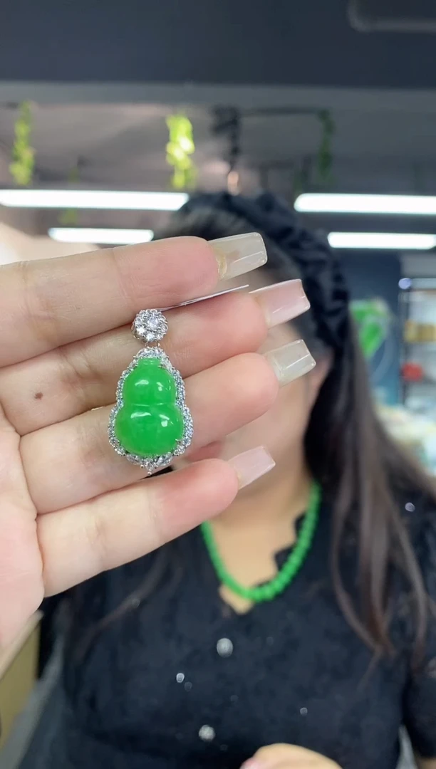 翡翠未镶嵌吊坠(不含链)多样性发其一颜色微差