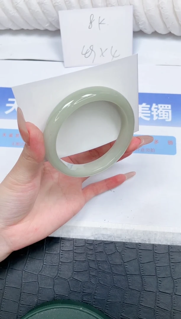 未镶嵌手镯石英质玉L161-59