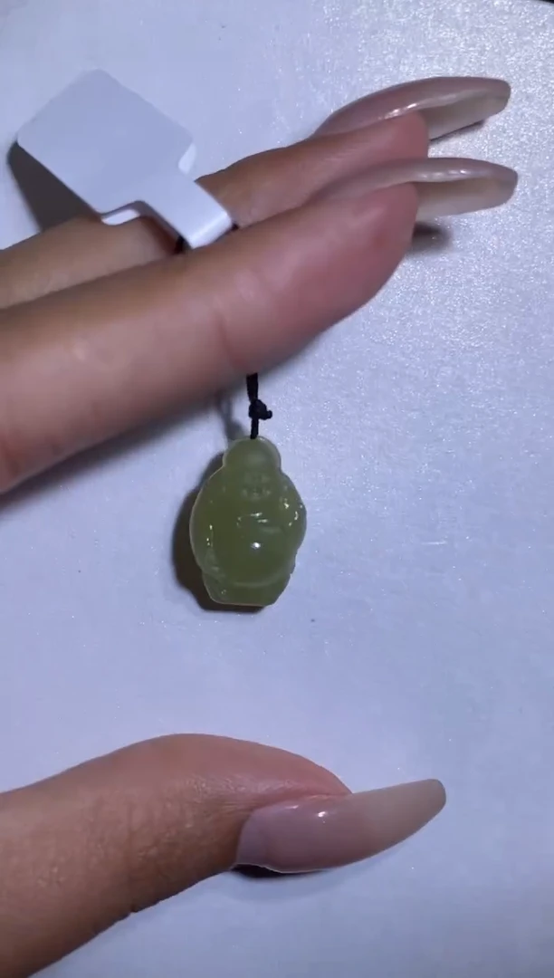 颈饰未镶嵌和田玉站佛
