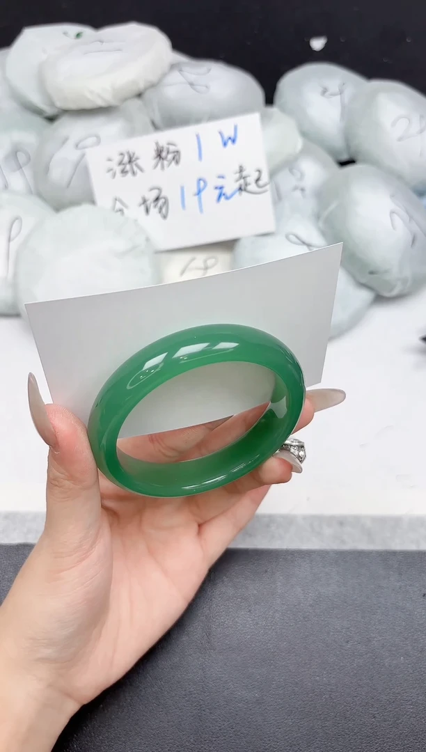 未镶嵌手镯石英质玉355-60
