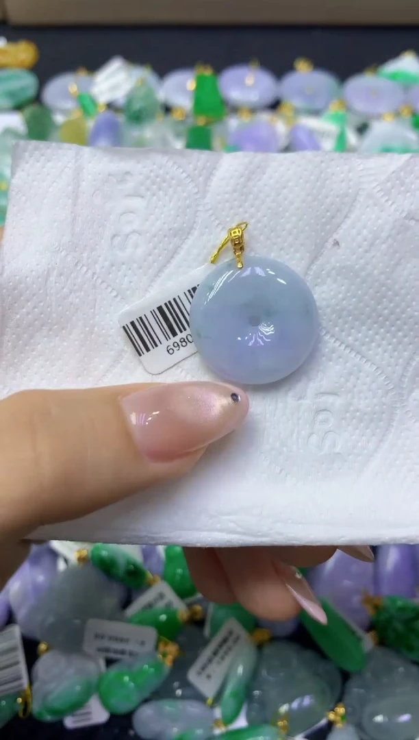 颈饰未镶嵌翡翠天然缅甸翡翠A货