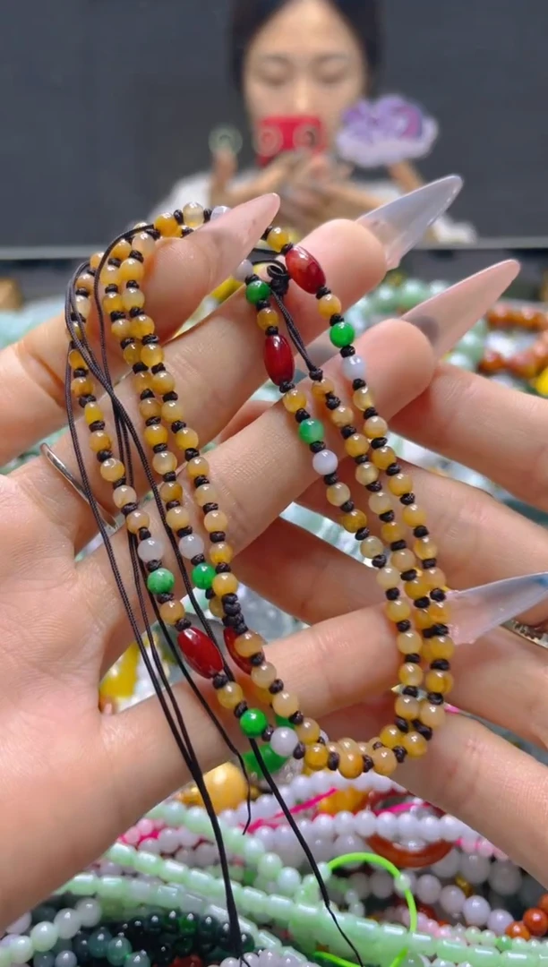 颈饰未镶嵌翡翠3MM