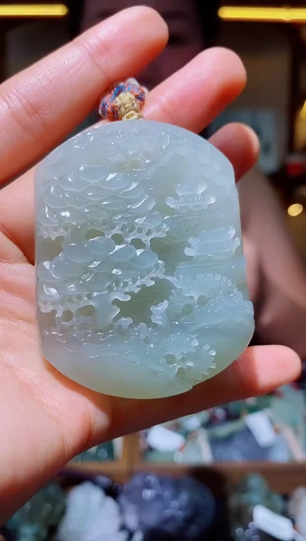 颈饰未镶嵌和田玉1