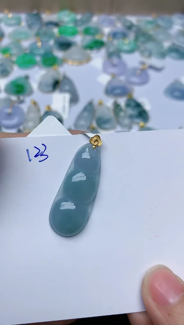 【闪购商品】翡翠颈饰18K金镶嵌天然翡翠A货    123