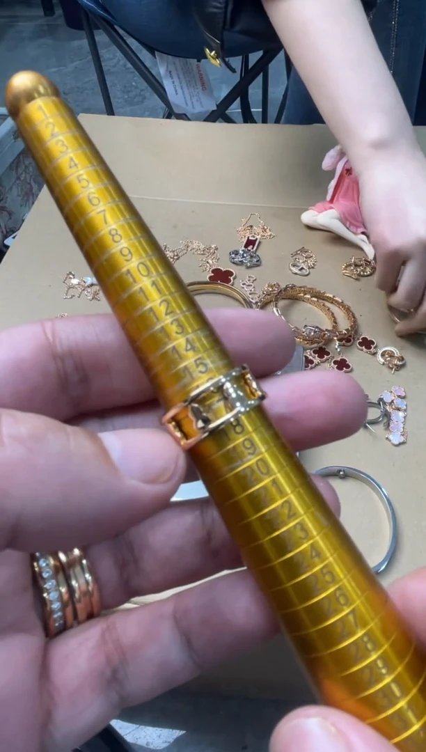 瓷片嘉荣当康大姐fu的总铺