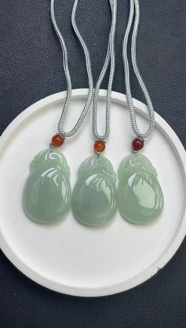 颈饰未镶嵌翡翠钱袋多样性发一