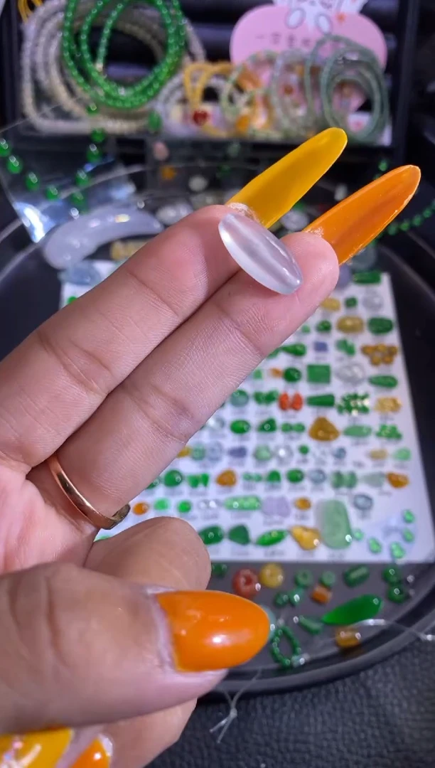 未镶嵌挂件翡翠珠子