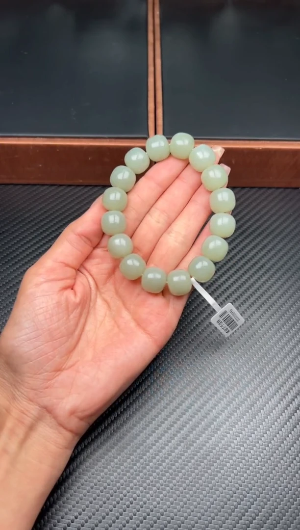 未镶嵌手串和田玉且末微色差近矿卡14MmK