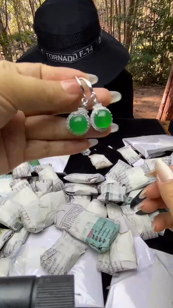 满色吊坠    所见即所得