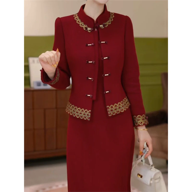 加厚贵妃绒夹棉中式连衣裙外套两件套2026春季新款喜婆婆婚宴套装