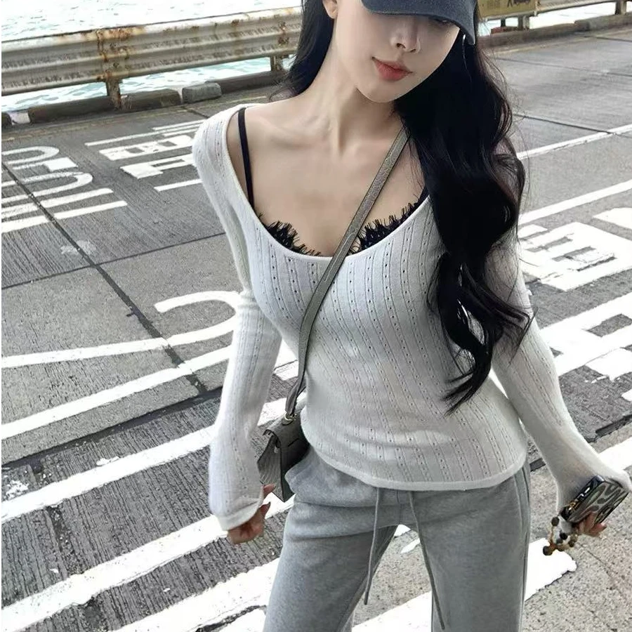 梦梦 MENGMENG｛春季收腰显瘦U领透气长袖内搭打底上衣}