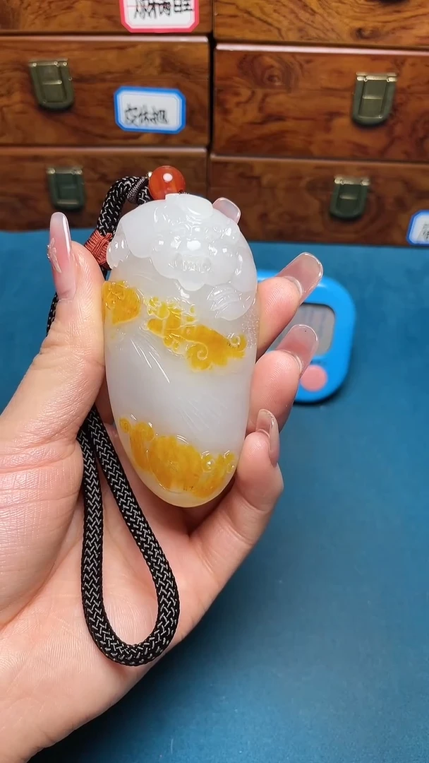 【闪购商品】和田玉把件未镶嵌和田玉