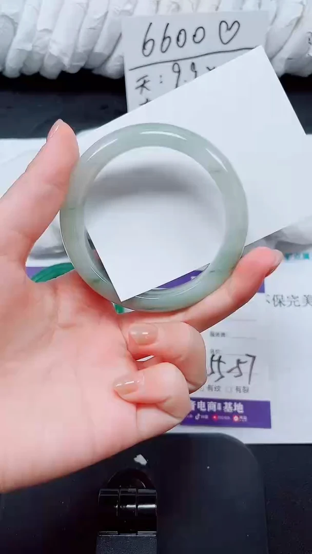 未镶嵌手镯石英质玉78-56