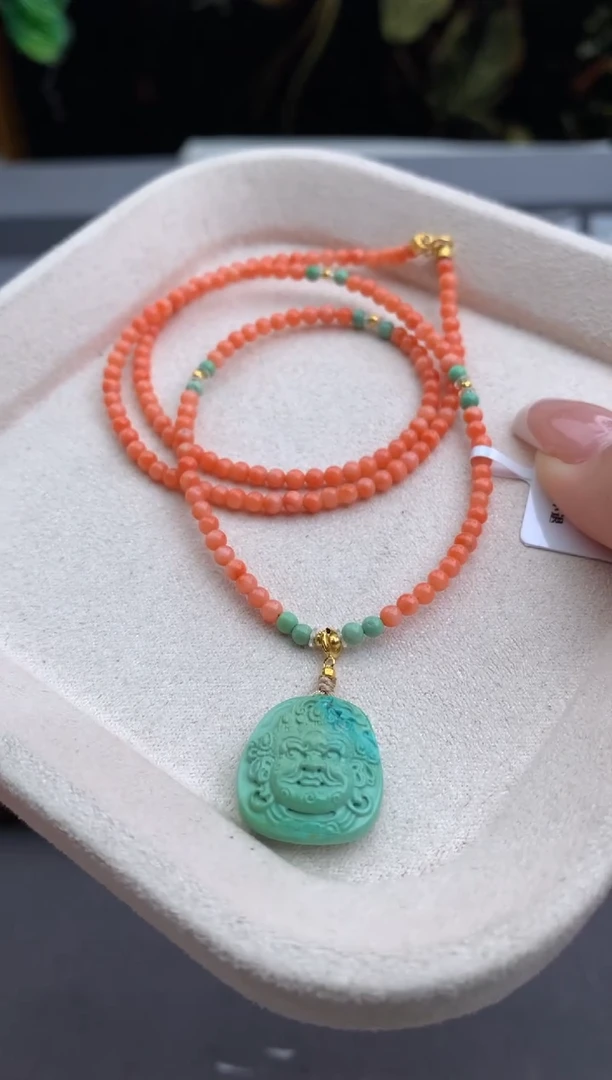 18K金镶嵌绿松石锁骨链顺.F46