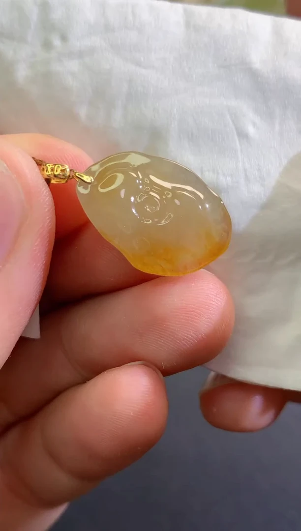 翡翠未镶嵌吊坠(不含链)7758