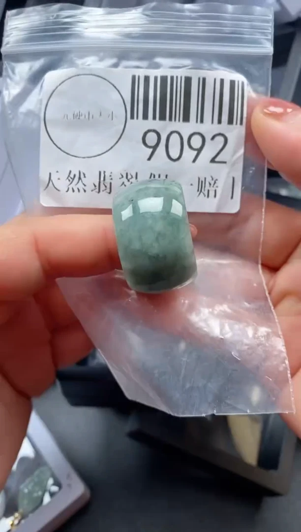 吊坠(不含链)未镶嵌翡翠9092