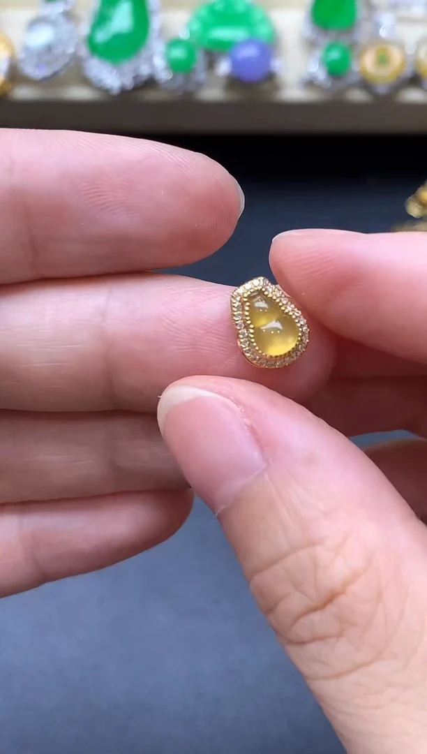 颈饰18K金镶嵌翡翠307-中国好珍宝