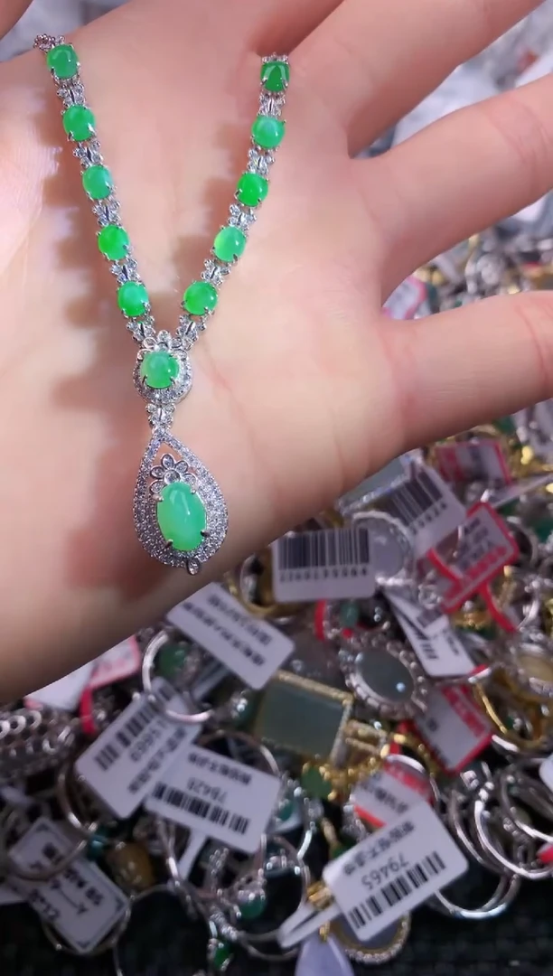 银S925镶嵌戒指翡翠1                          1