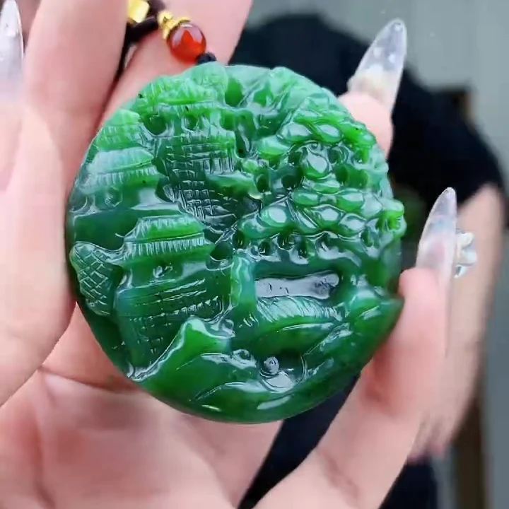 和田玉碧玉山水圆牌