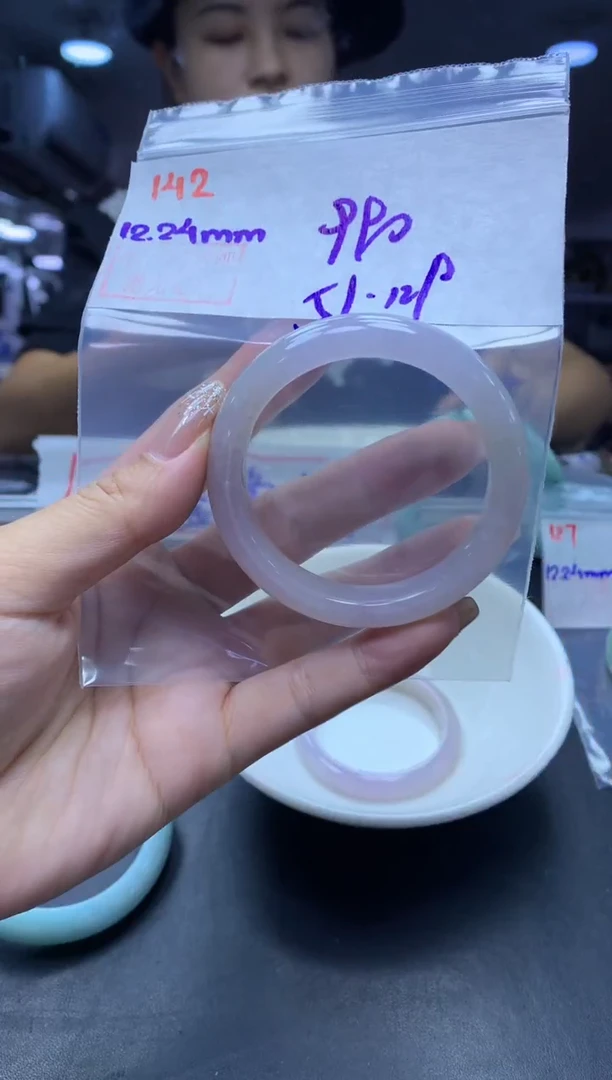 未镶嵌定制翡翠142手镯51+990元+拍一发一