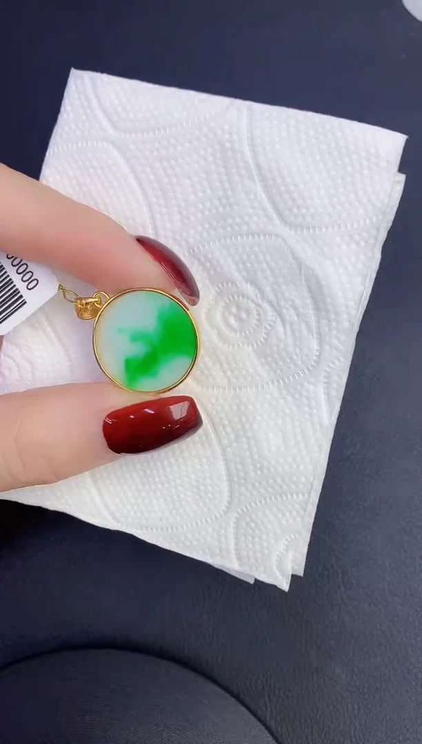 颈饰未镶嵌翡翠缅甸天然翡翠A货