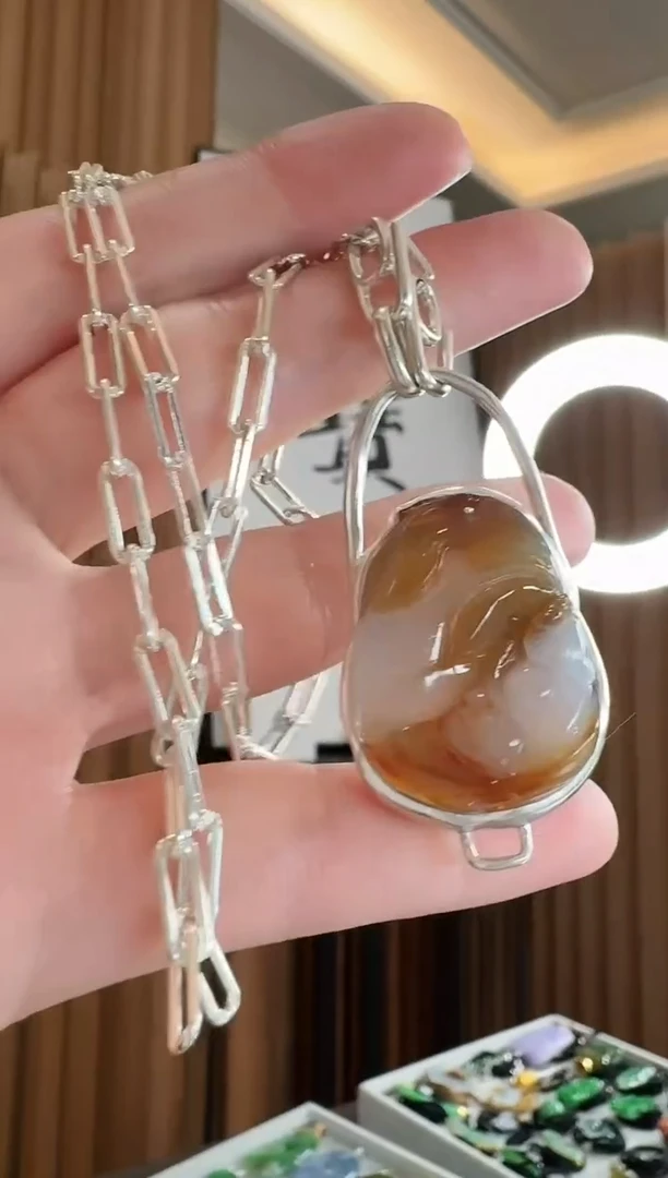 颈饰银S925镶嵌翡翠吊坠